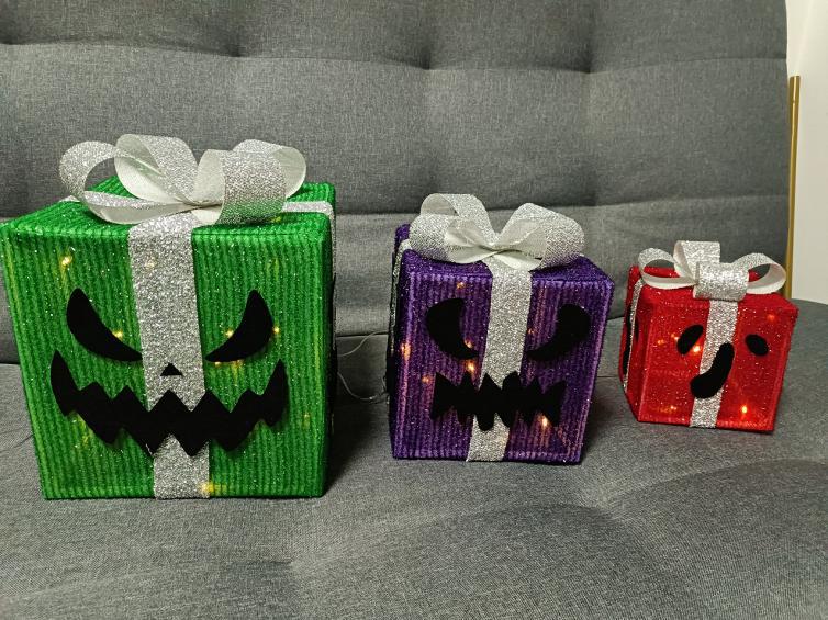 Decorative Christmas Light String with Remote Control