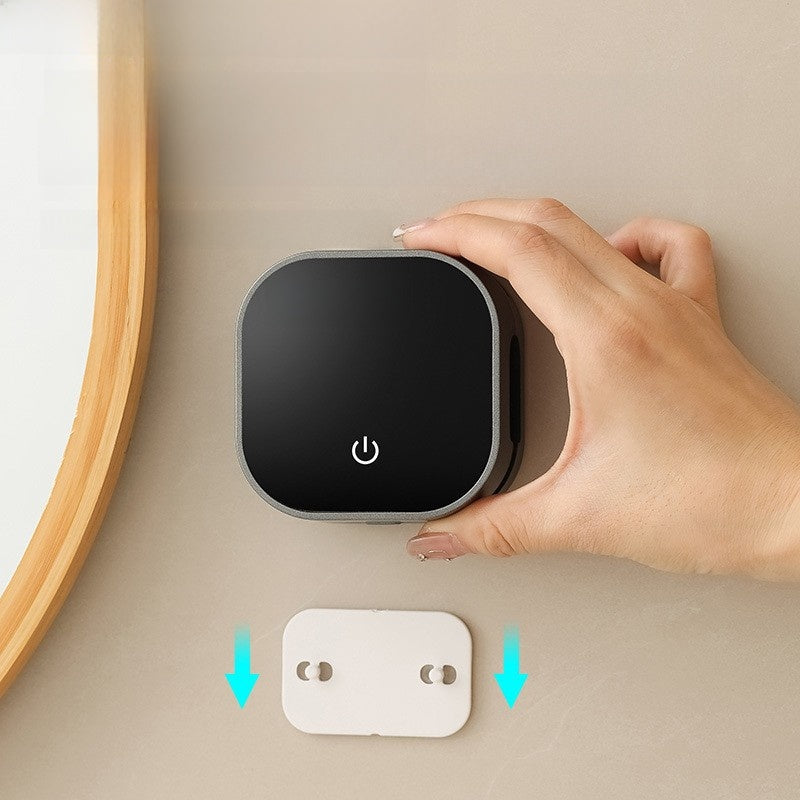 UV toothbrush holder